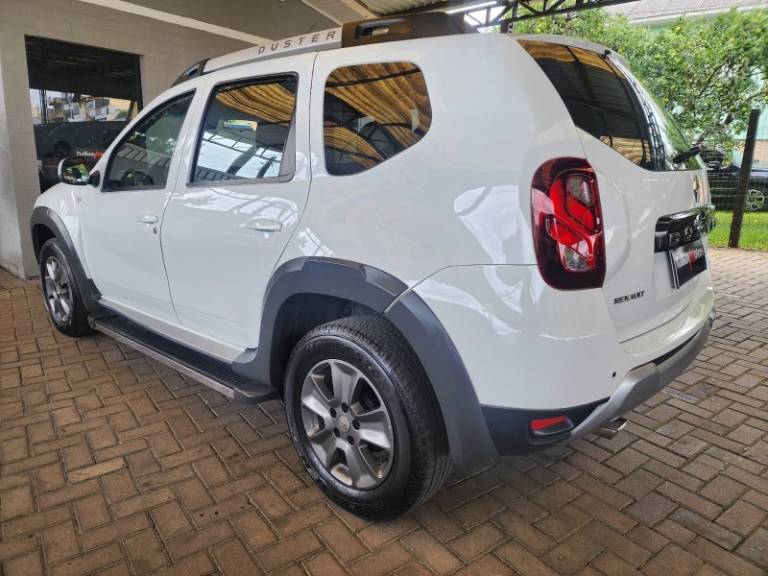 RENAULT - DUSTER - 2016/2016 - Branca - R$ 68.900,00