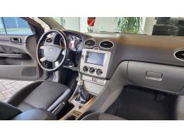 FORD - FOCUS - 2012/2012 - Cinza - R$ 39.900,00