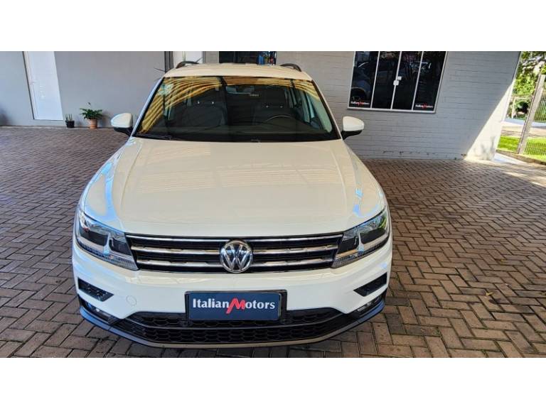 VOLKSWAGEN - TIGUAN - 2018/2018 - Branca - R$ 112.900,00