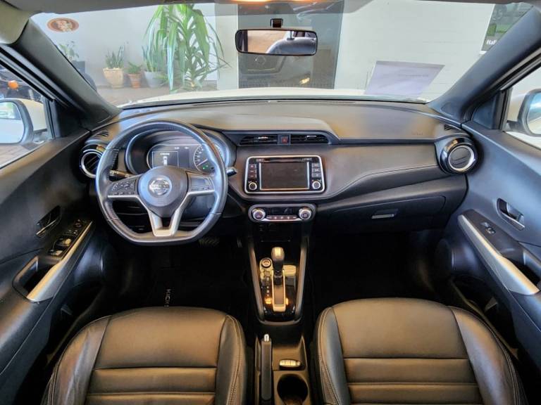 NISSAN - KICKS - 2018/2018 - Branca - R$ 89.900,00
