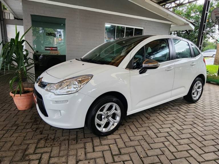 CITROËN - C3 - 2017/2017 - Branca - R$ 57.900,00