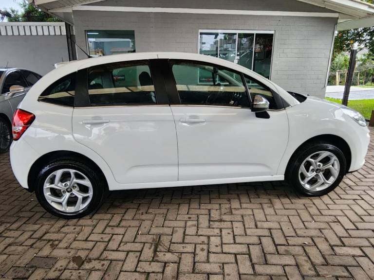 CITROËN - C3 - 2017/2017 - Branca - R$ 57.900,00