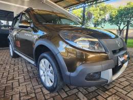 RENAULT - SANDERO - 2014/2014 - Verde - R$ 42.900,00