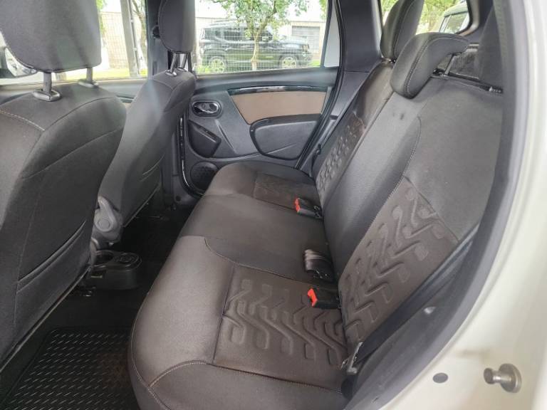 RENAULT - DUSTER - 2016/2016 - Branca - R$ 68.900,00