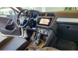 VOLKSWAGEN - TIGUAN - 2018/2018 - Branca - R$ 112.900,00