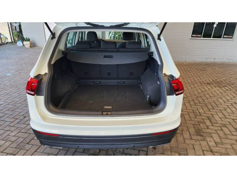 VOLKSWAGEN - TIGUAN - 2018/2018 - Branca - R$ 112.900,00