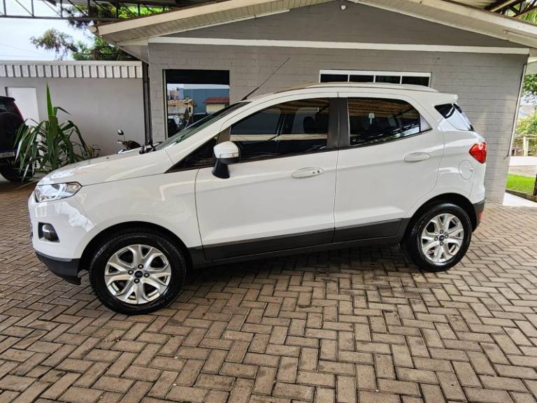FORD - ECOSPORT - 2014/2014 - Branca - R$ 56.900,00