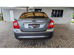 FORD - FOCUS - 2012/2012 - Cinza - R$ 39.900,00