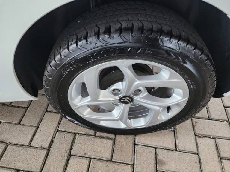 CITROËN - C3 - 2017/2017 - Branca - R$ 57.900,00