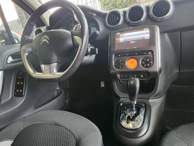 CITROËN - C3 - 2017/2017 - Branca - R$ 57.900,00