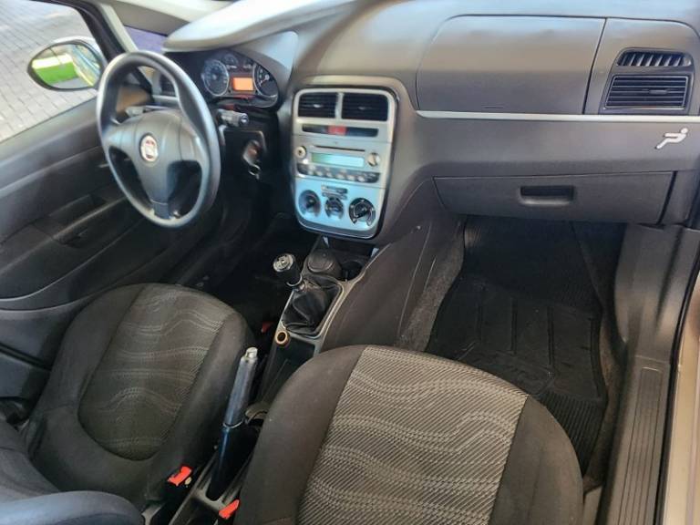 FIAT - PUNTO - 2008/2008 - Cinza - R$ 28.900,00