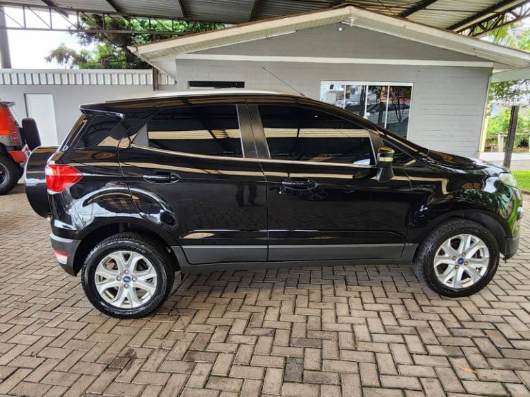 FORD - ECOSPORT - 2013/2013 - Preta - R$ 56.900,00