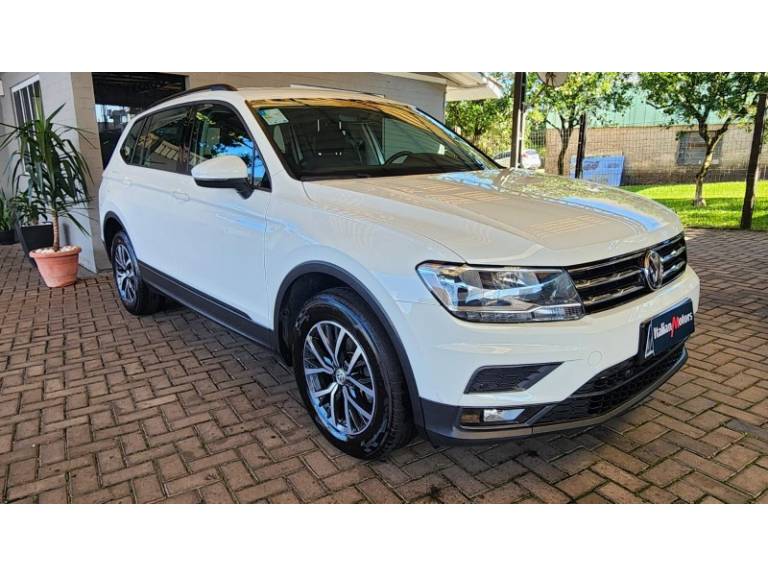 VOLKSWAGEN - TIGUAN - 2018/2018 - Branca - R$ 112.900,00