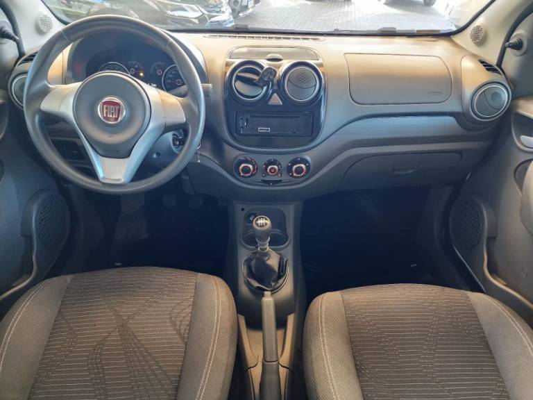 FIAT - PALIO - 2015/2015 - Branca - R$ 36.900,00