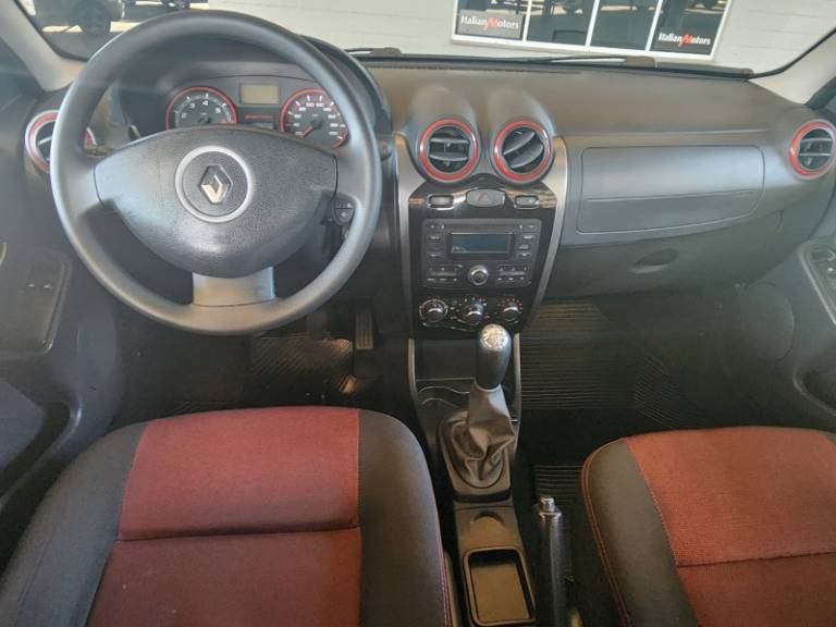 RENAULT - SANDERO - 2014/2014 - Verde - R$ 42.900,00