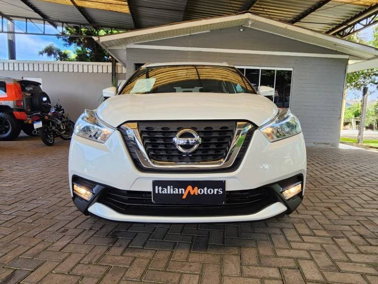 NISSAN - KICKS - 2018/2018 - Branca - R$ 89.900,00