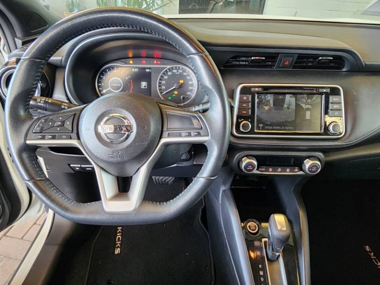 NISSAN - KICKS - 2018/2018 - Branca - R$ 89.900,00