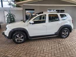 RENAULT - DUSTER - 2016/2016 - Branca - R$ 68.900,00